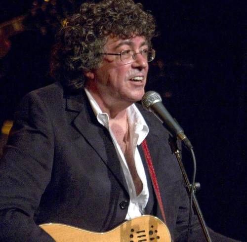 El cantautor argentino permaneció vinculado a la música hasta sus últimos meses y en abril realizó una gira por Colombia.