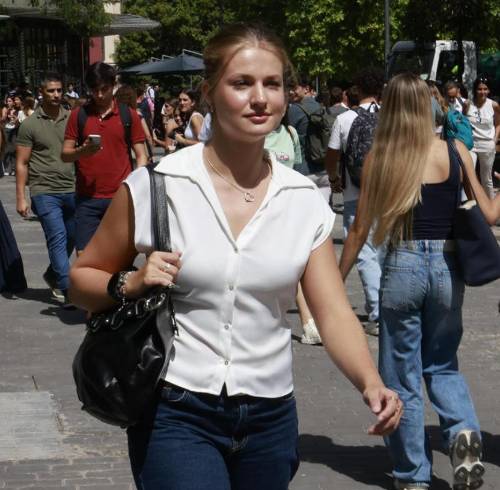 Leonor inició su vida universitaria en la Universidad Carlos III de Madrid, donde compartirá aulas con miles de estudiantes.