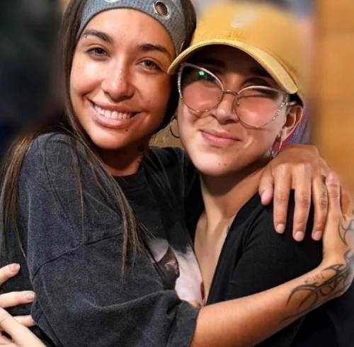 María Becerra acompañó a la joven durante su tratamiento contra un melanoma ocular.