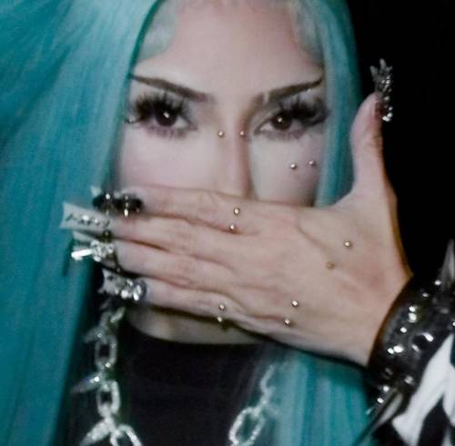 Kim Kardashian recreó el estilo de su hija North West para su caracterización de Halloween.