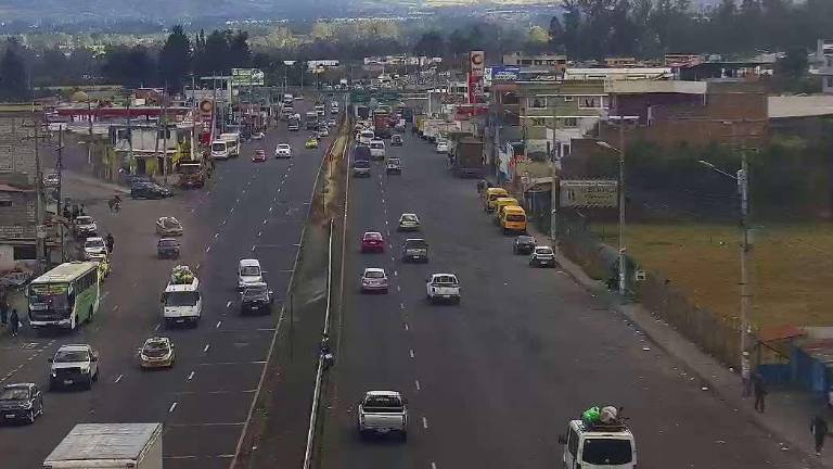Habilitan vía Panamericana Sur tras cierre por parte de manifestantes a la altura de Aloág
