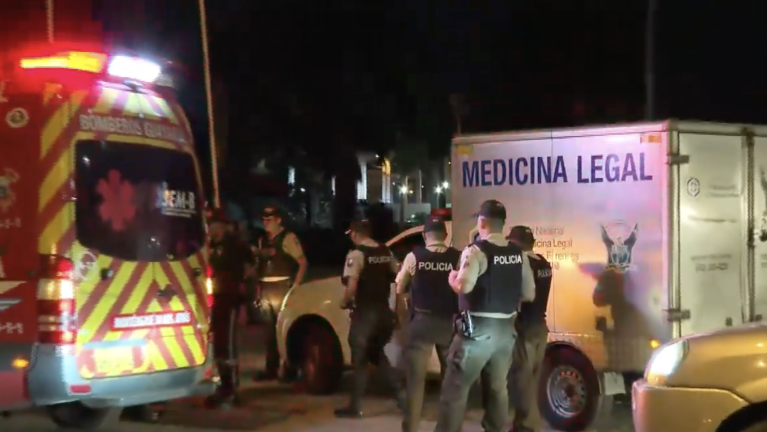 Esto se conoce sobre el cadáver hallado en un vehículo fuera de la morgue de Guayaquil