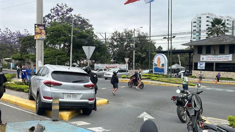 Sicariato en vía a la Costa: esto se sabe sobre el conductor asesinado en un vehículo a la altura de Puerto Azul