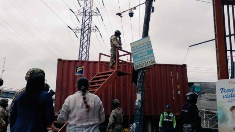 En la isla Trinitaria, al sur de Guayaquil, fueron desinstaladas cámaras clandestinas