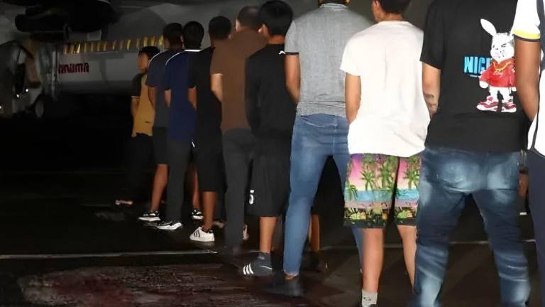 Migrantes ecuatorianos habrían sido expulsados por EE.UU. a República Democrática del Congo