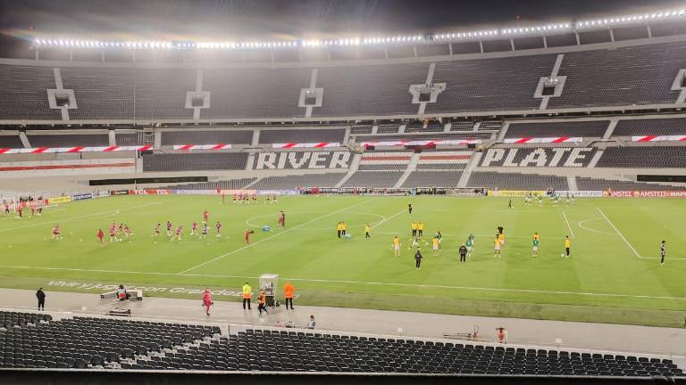 El partido entre River Plate y Barcelona, en el estadio Monumental de Buenos Aires, se jugará sin público por una sanción contra el club argentino por exceso de pirotecnia en un partido del torneo del 2024.