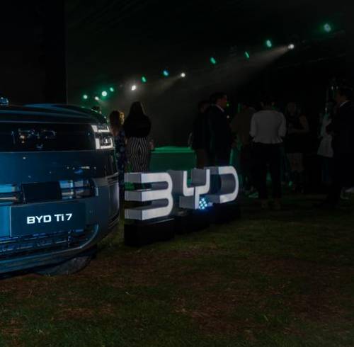 La marca anunció un lote inicial de 50 unidades, disponibles en dos versiones: GL (Grand Luxury) y GS (Grand Sport).