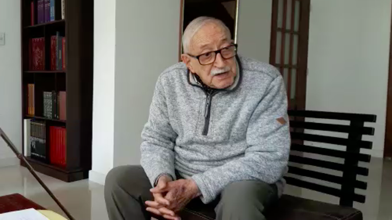 “Esta Asamblea tarde o temprano va a destituir al Ejecutivo”, explica Simón Espinosa