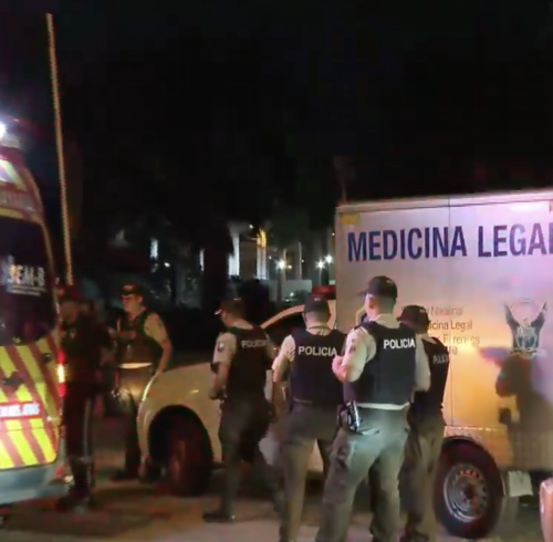 Operativo por hallazgo de cuerpo sin vida en las inmediaciones de la morgue de Guayaquil.