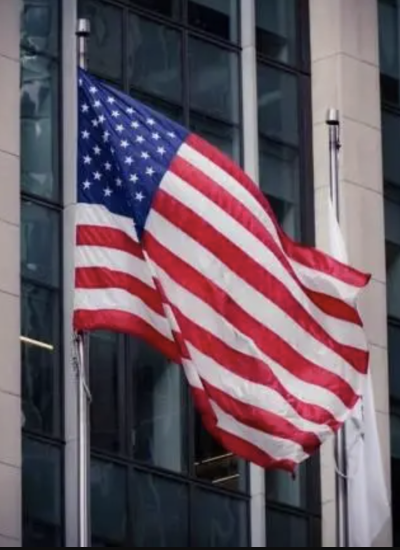 La persona seleccionada deberá iniciar labores en un plazo aproximado de dos semanas, en la oficina consular en Quito.