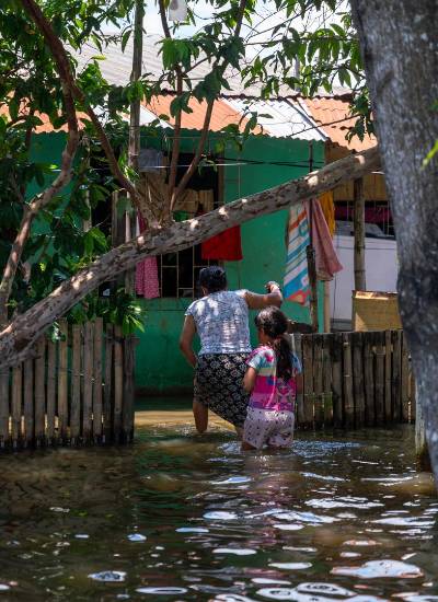 Fotografía referencial de lluvias asociadas al Fenómeno de El Niño en Ecuador.