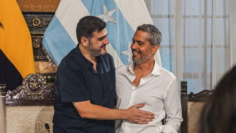 Fotografía tomada en septiembre del 2024, que muestra al alcalde de Guayaquil, Aquiles Alvarez, junto al entonces concejal, Raúl Chávez.
