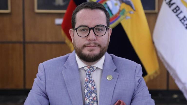Secretario de la Asamblea señala que Daniel Noboa lo denunció tras notificar devolución de un decreto