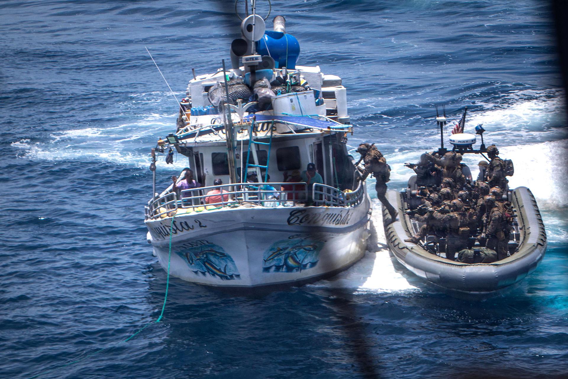 Abordajes de EE. UU. a barcos ecuatorianos quedan registrados en transmisiones en directo de sus tripulantes