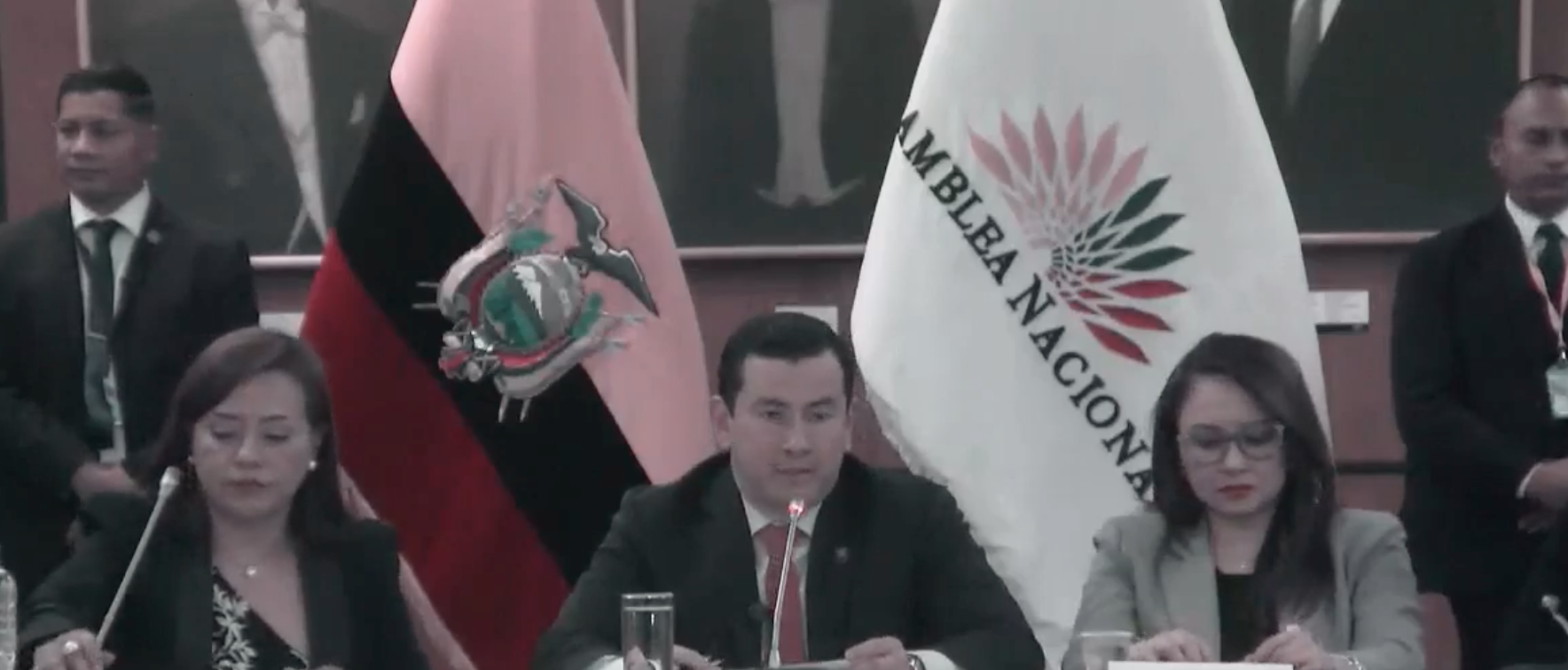 Ferdinan Álvarez envía mensaje a sus detractores 