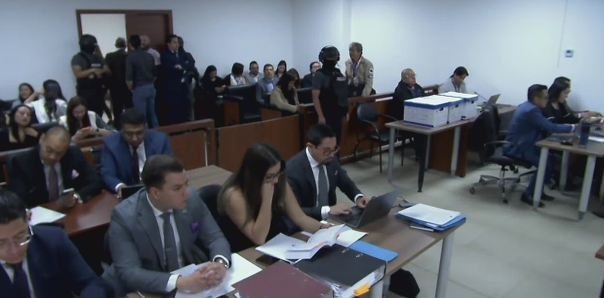 Retraso en el inicio de la audiencia 