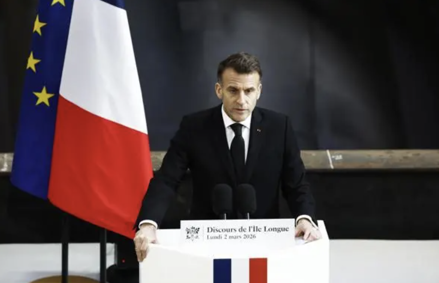 Macron hace advertencia 