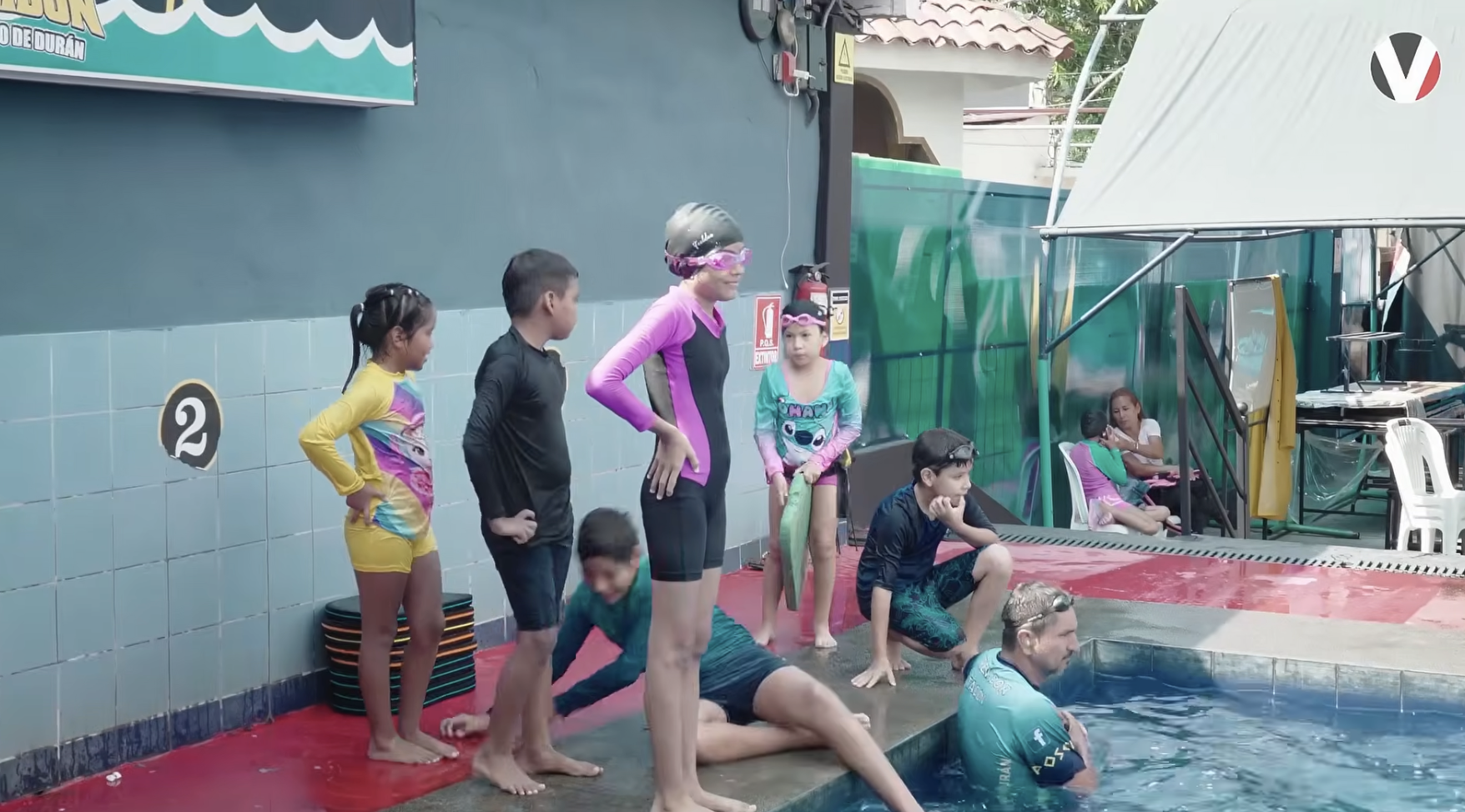 VIDEO | El Aquaman de Durán: la iniciativa que busca proteger a niños de la violencia con deporte