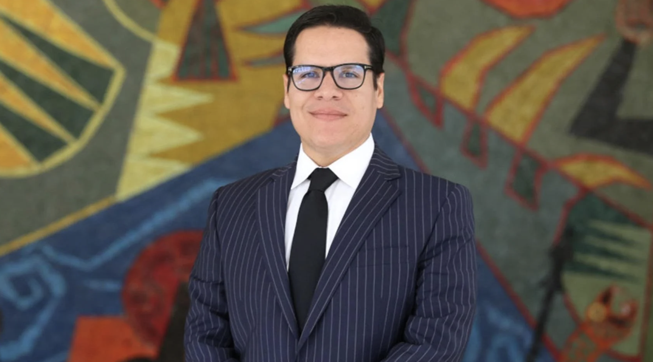 José Julio Neira arremete contra Revolución Ciudadana tras la detención de Luisa González y los allanamientos en Quito