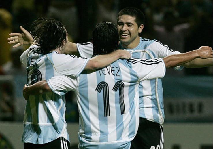 Carlos Tevez confirma a Messi y Riquelme para su partido de despedida en La Bombonera