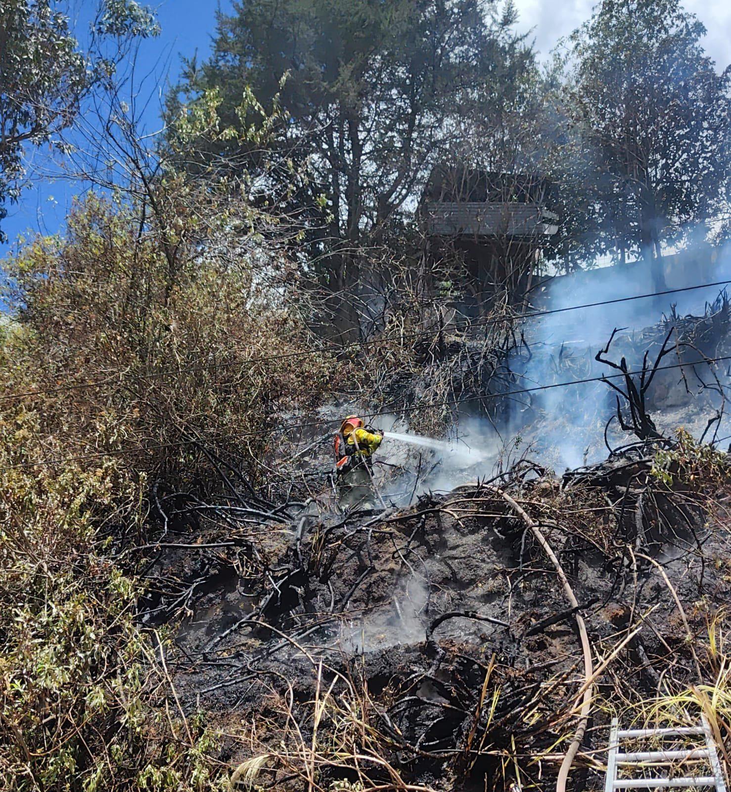 Hombre fue sentenciado a seis meses de cárcel por incendio en Quito: reconoció el crimen