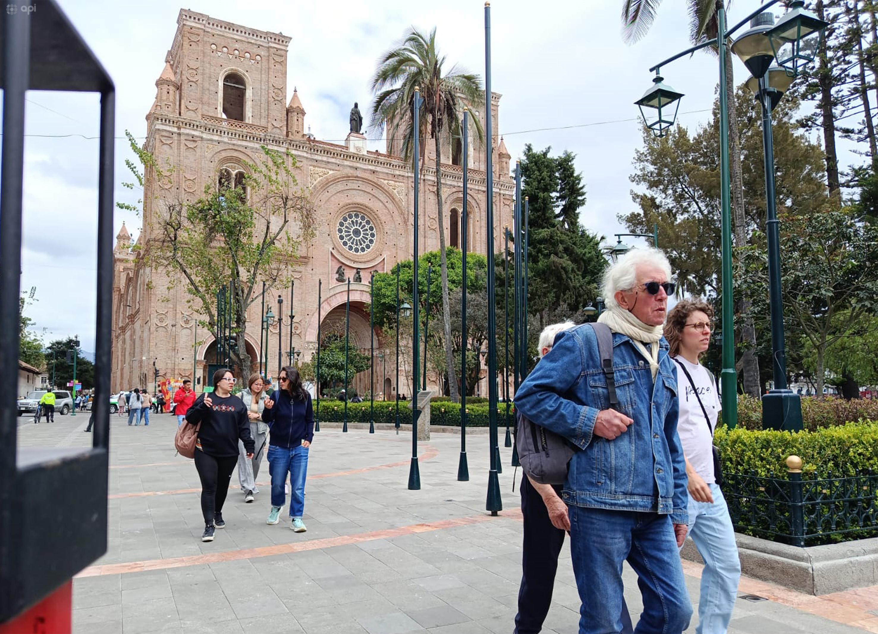 ¿Cuántos días de descanso hay en noviembre de 2026? Así queda el calendario de feriados en Ecuador
