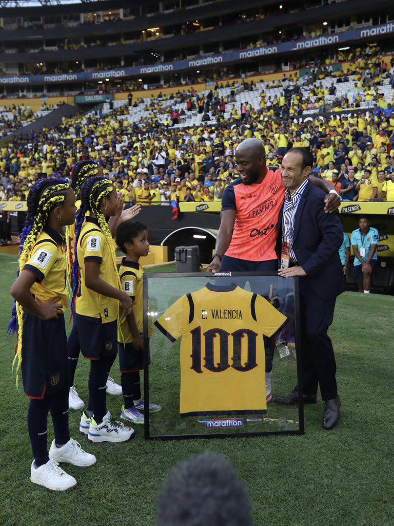 Homenaje para Enner Valencia 