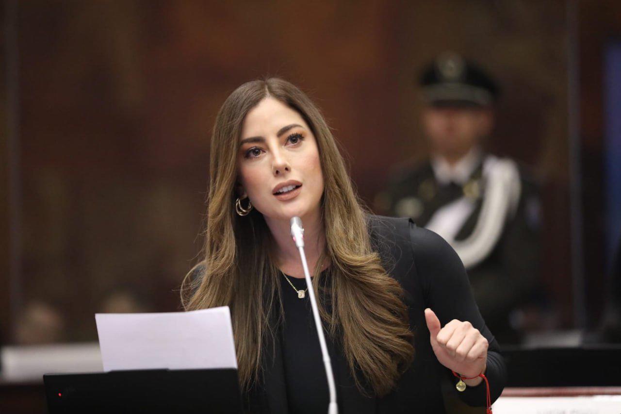 Solicitud de cambio del orden del día