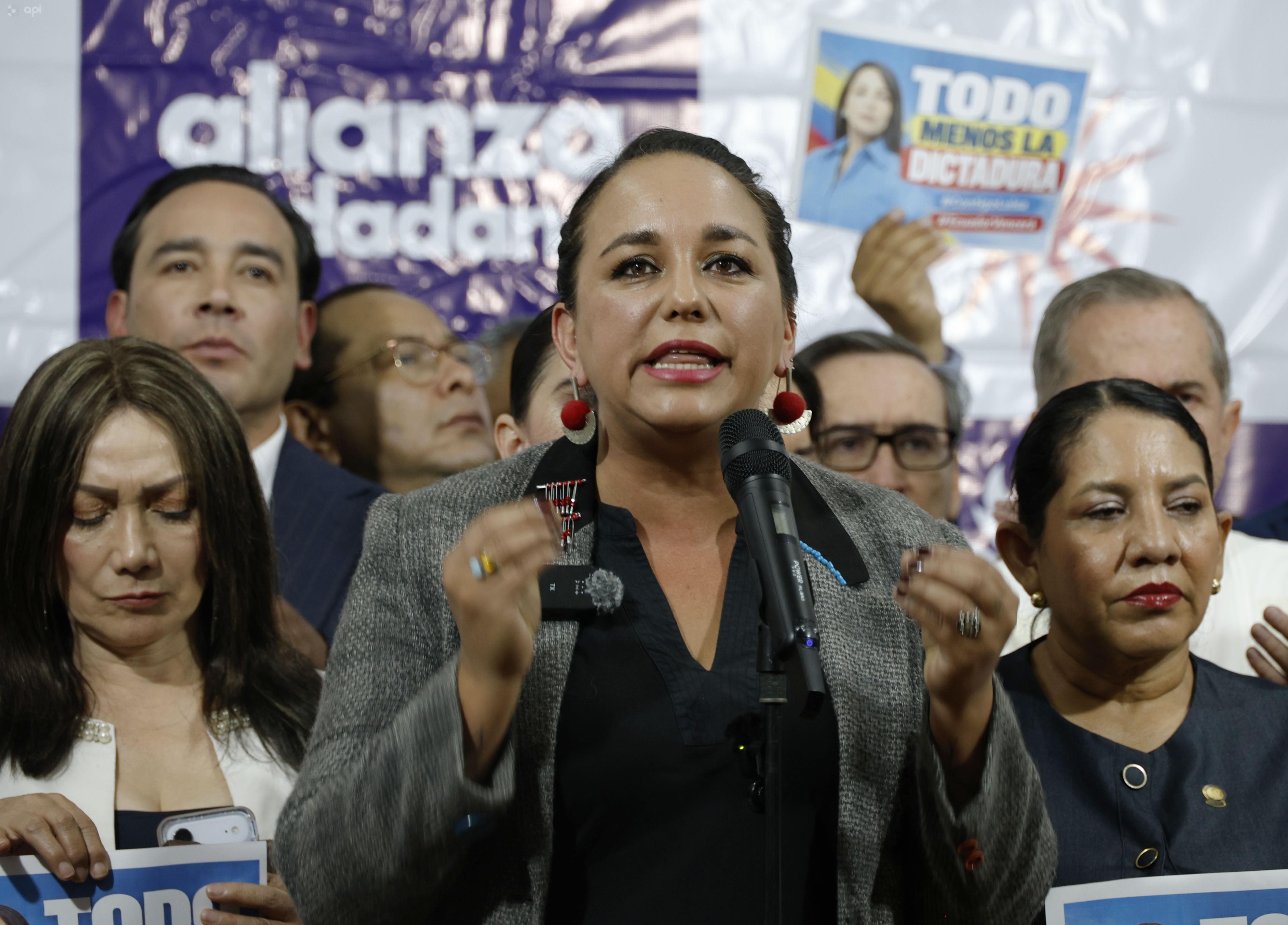 Gabriela Rivadeneira denuncia "secuestro" de Luisa González y convoca a movilización
