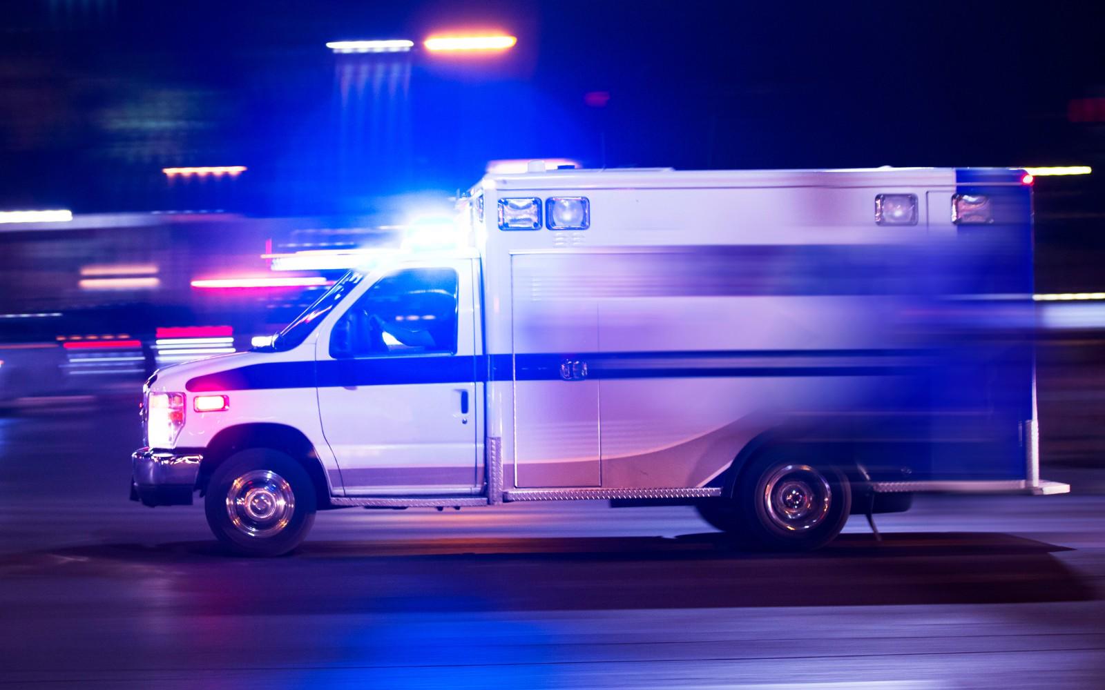 Manabí: Médico y conductor de ambulancia son asesinados a disparos en la vía Canoa-Jama