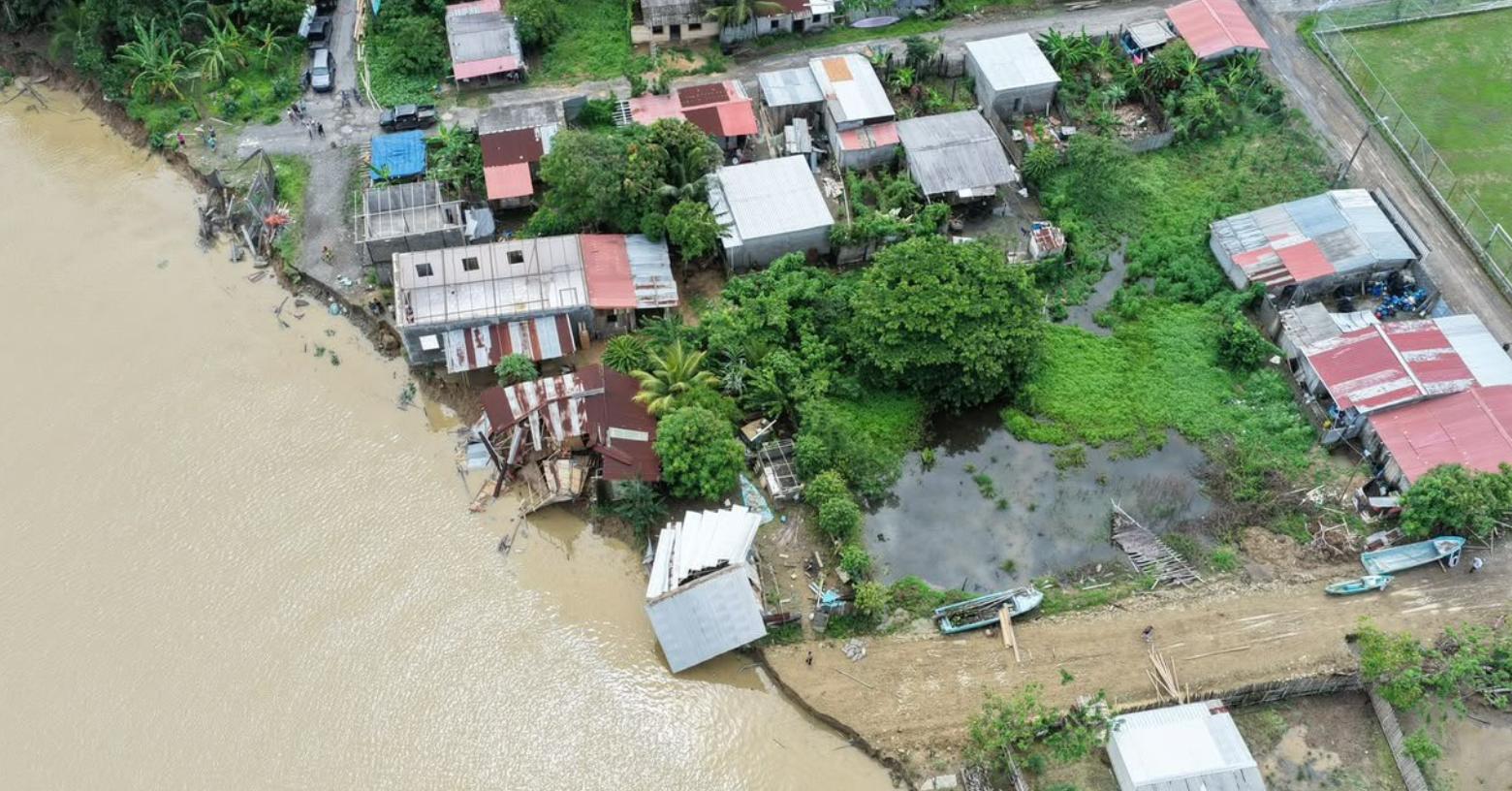 Nueve ríos se desbordan en Esmeraldas y Pastaza por intensas lluvias en Ecuador