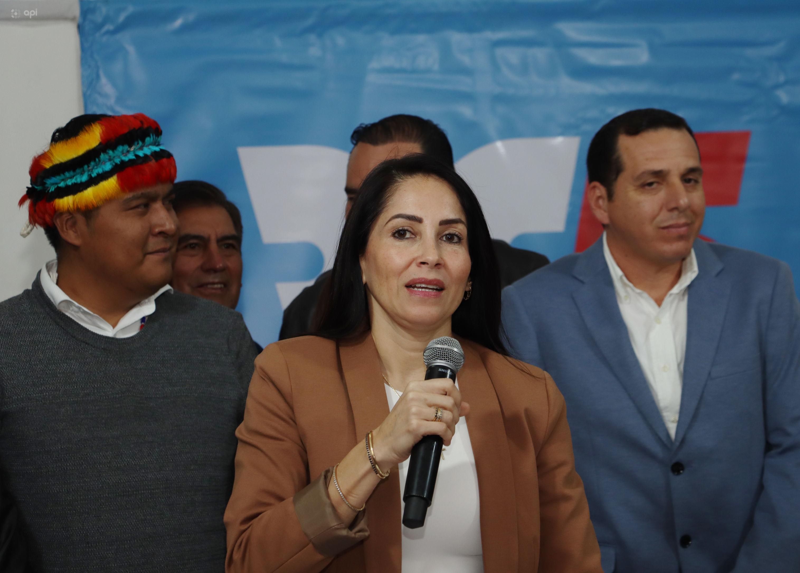 Microvistazo | Revolución Ciudadana reacciona a exclusión de Luisa González como candidata a la Prefectura de Manabí