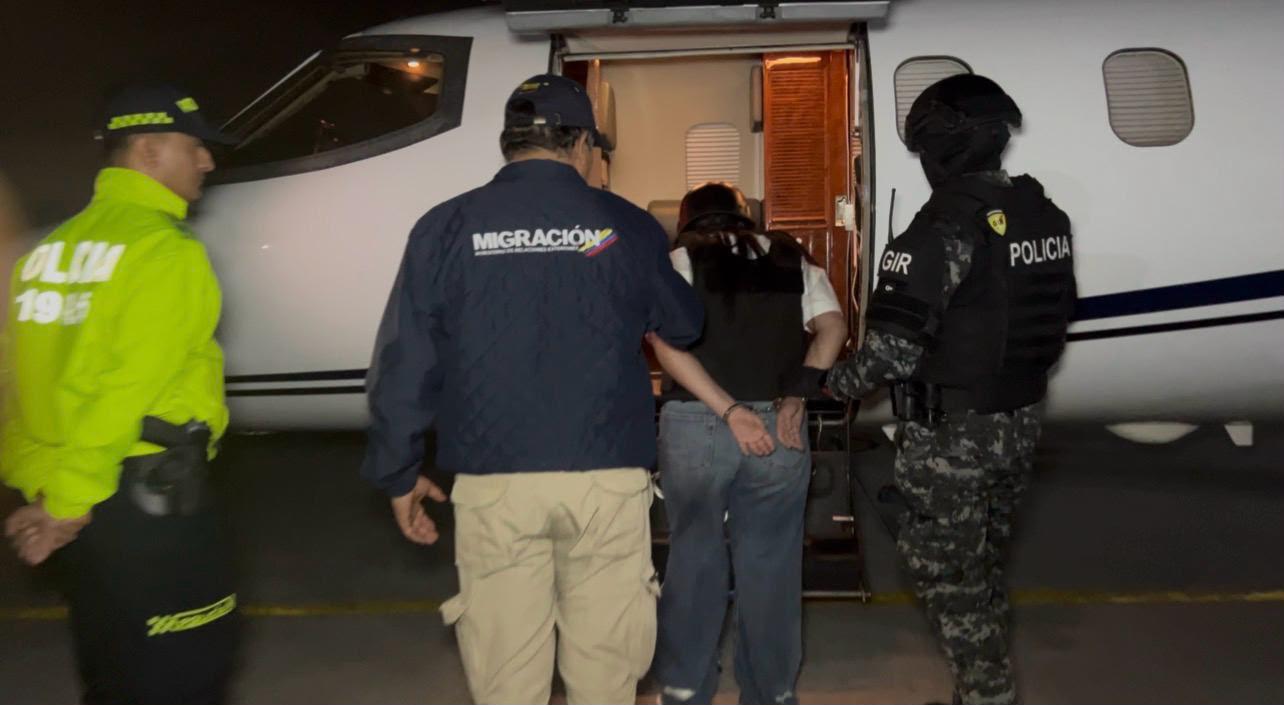 Colombia expulsa a esposa e hija de alias Fito: serán trasladadas a Guayaquil y recluidas en "La Roca"
