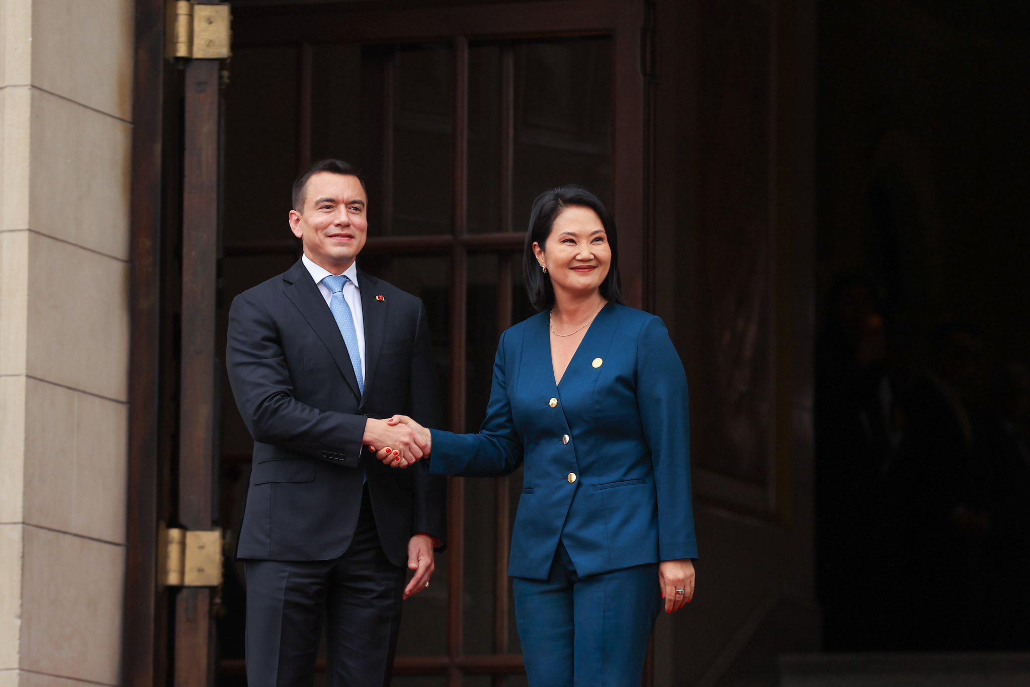 Noboa entrega a Fujimori la presidencia de la Comunidad Andina: destacan lucha contra el crimen organizado