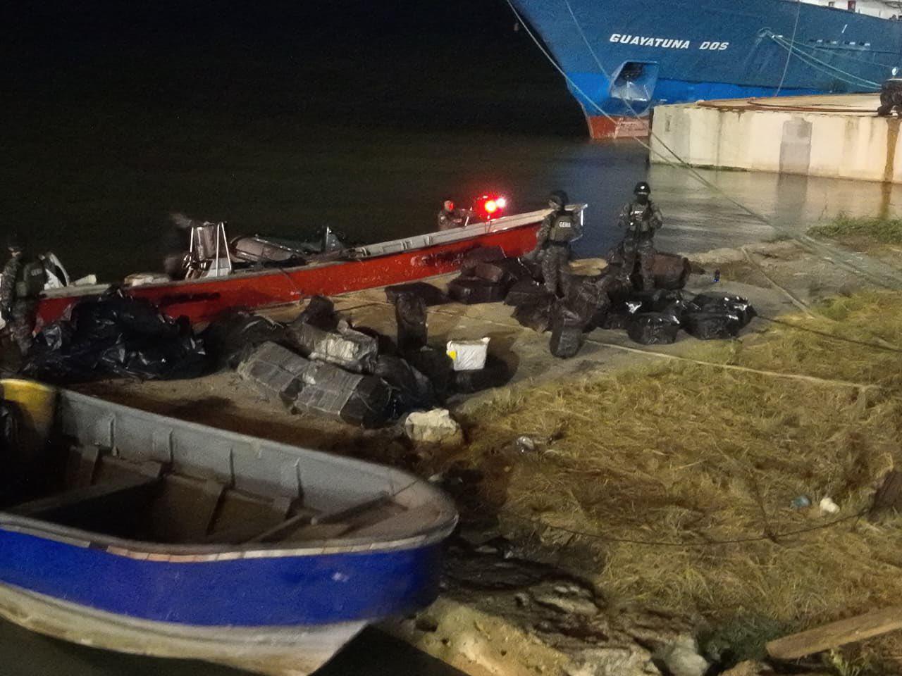 Operación Manglar en Posorja: incautan cuatro toneladas de droga y cinco embarcaciones; hay cuatro detenidos