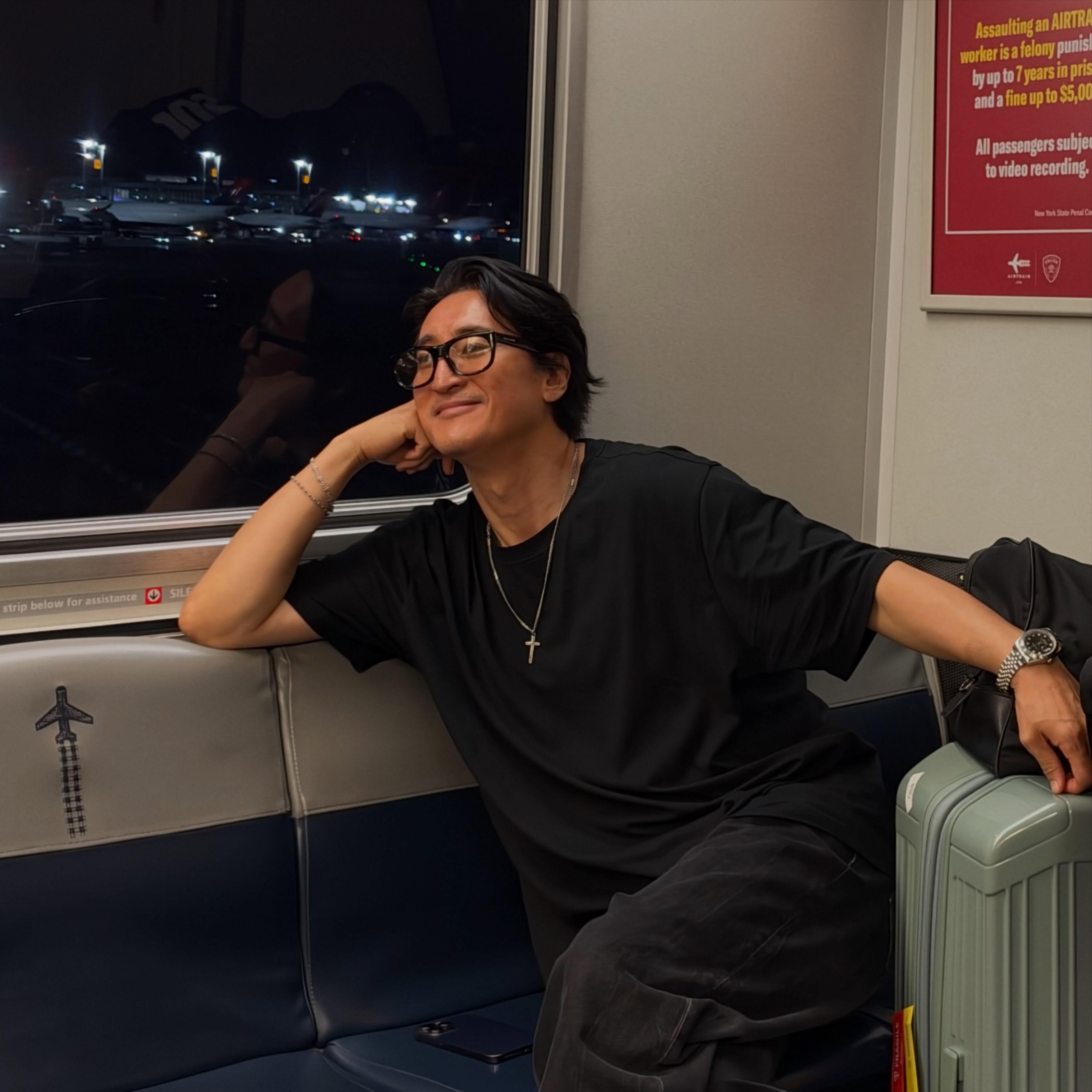 Actor surcoreano Shin Hyun-joon envía un mensaje de apoyo a Guayaquil por hechos violentos que atraviesa la ciudad