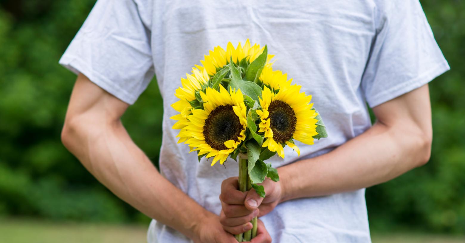 Flores amarillas el 21 de septiembre: el origen de la tendencia viral y qué significan