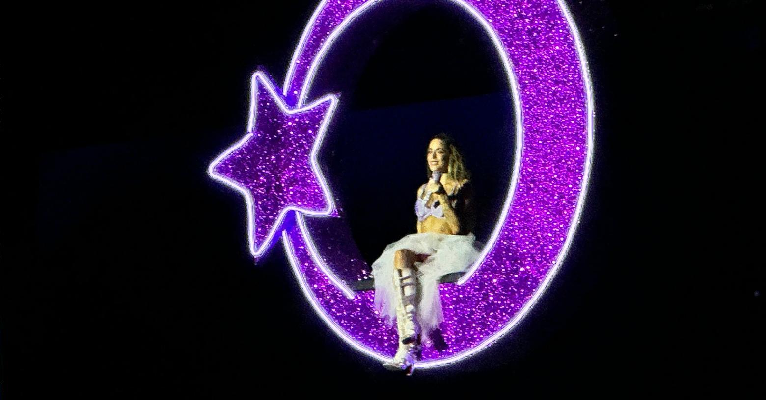 Tini regresó a Guayaquil y convirtió su trayectoria en un espectáculo de dos horas