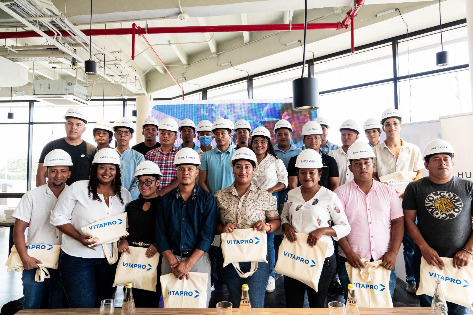 Vitapro financiará formación técnica de 25 jóvenes de Yaguachi