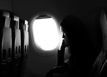 ¿Siempre sientes frío en los aviones? La verdadera razón podría sorprenderte