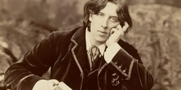Oscar Wilde, el maestro de la estética: "Sé tú mismo, los demás ya están ocupados"
