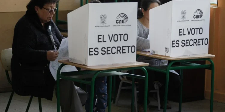 Gobierno de Ecuador confirma cambio para las elecciones de noviembre