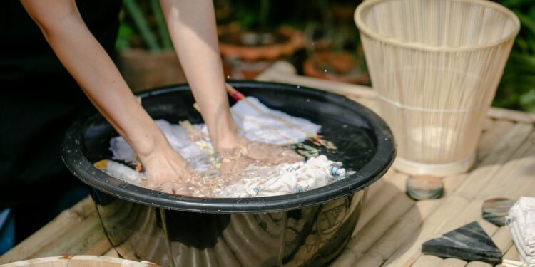 Me costó mucho tiempo entender por qué no se deben remojar los trapos de limpieza en un balde