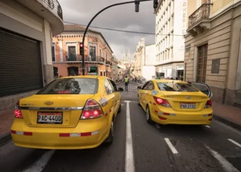 Gobierno de Ecuador aprueba nueva ley y los taxis tendrán que adaptarse en el país