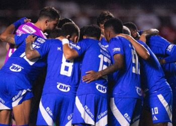 Justo antes de enfrentar al Barcelona, Cruzeiro aparta a jugador por pelea en el vestuario