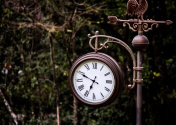 Los científicos coinciden: el tiempo pasa más rápido a medida que envejecemos