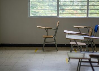 Mientras los trabajadores tendrán feriado prolongado en Ecuador, el calendario de estudiantes y profesores no será modificado