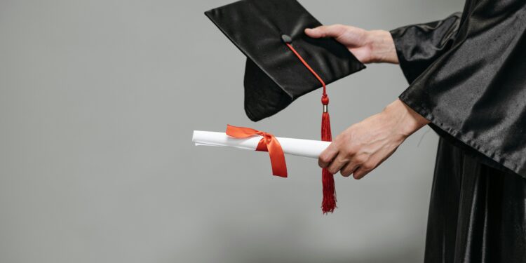 Mientras el salario mínimo en Ecuador es de $482, este curso puede hacerte ganar más del doble