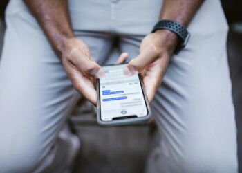 Según la psicología, las personas que no contestan el teléfono y prefieren responder solo por mensaje de texto tienen este rasgo
