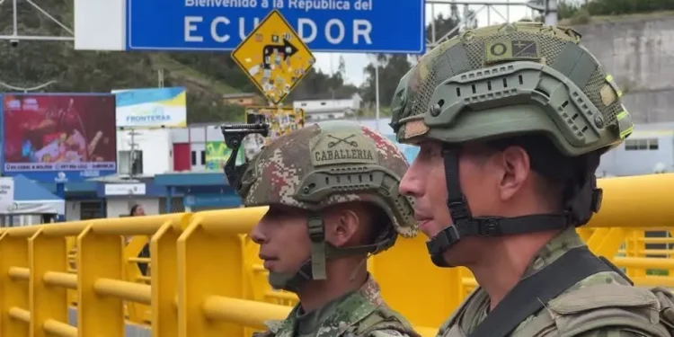 Ejército de Ecuador convoca a jóvenes a presentarse en abril